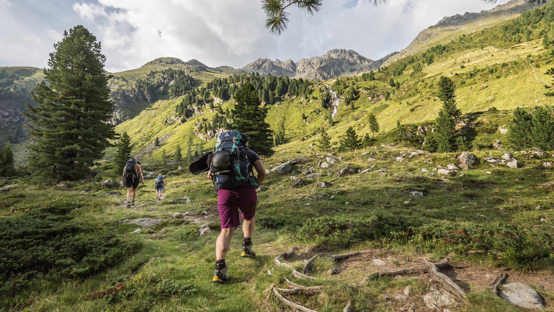 Wanderhotel in Tirol: herrliche Berge und Täler